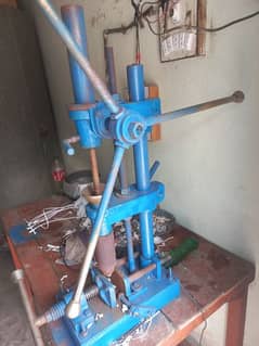 molding machine hai new hai sath 250 data kibal ka Saman hai 0