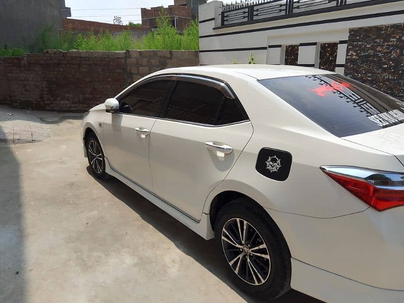 Toyota Altis Grande 2019 4