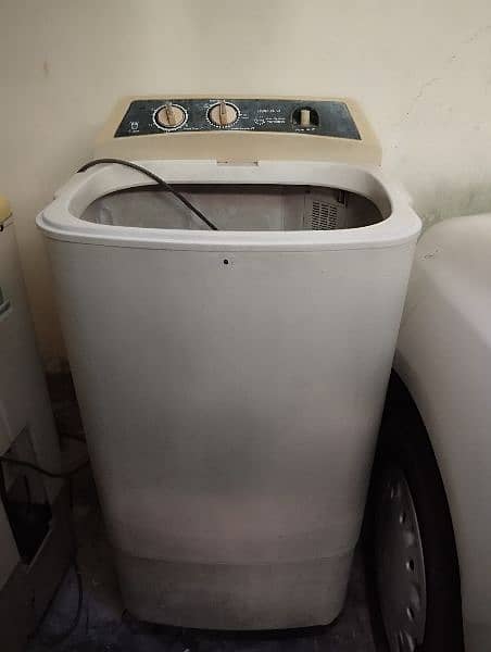 Washing Machine Haier Original Condition Perfectly Working 1