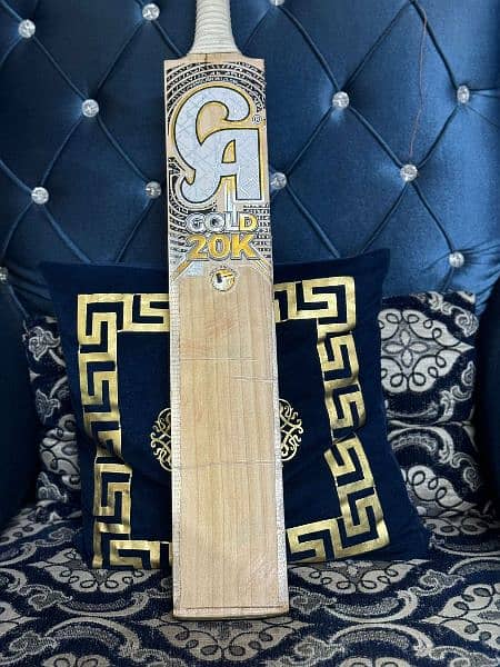 CA original bat gold 20k condition 10 by 10 2