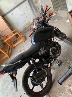 Yamaha  ybr d full tayar staikar 0