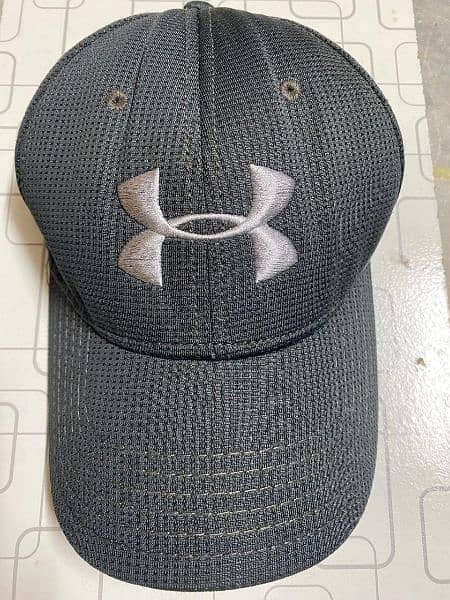 original under armour cabs condition 10 by 10 3