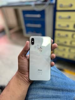 Iphone xs max / 256gb / PTA Approved