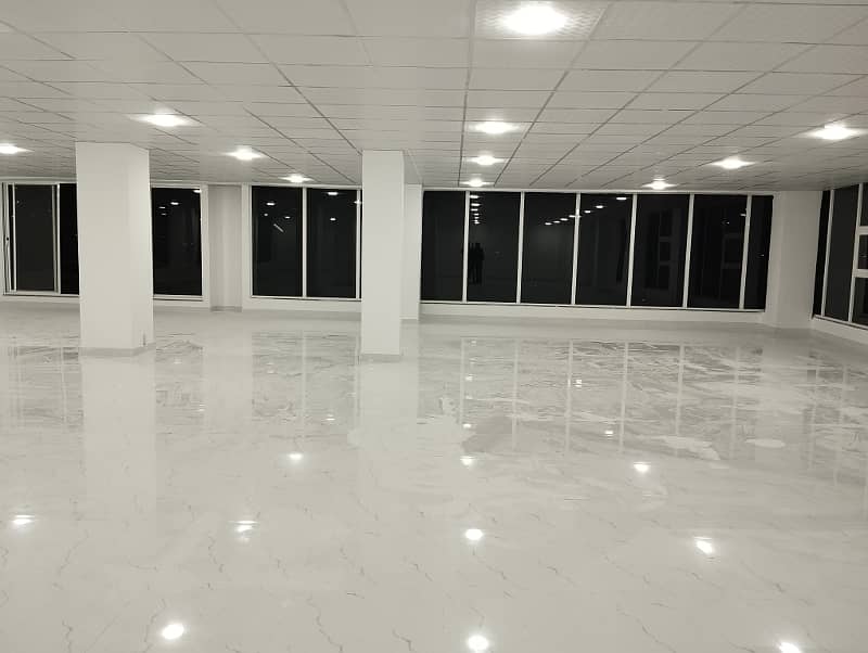 1950 sqft space For Rent For Call Centers Software House Multinational Companies Institutes etc 7