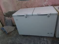 frizer Haier company good condition Chala bhoat Kam ha