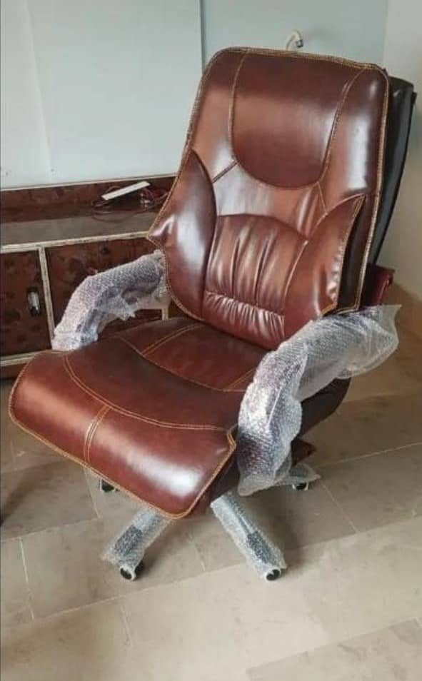 Executive Office chair/table chair/gaming chair/revolving chair sale 18