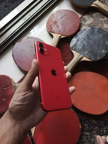 Apple iphone 11 non active Red edition jv 4