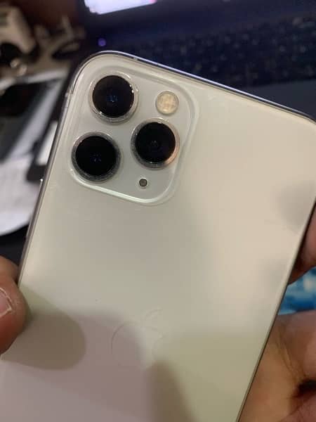 IPhone 11 pro sale urgent 4