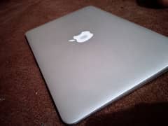 2013 Apple MacBook Air (Good condition) - 128 SSD - 4GB RAM