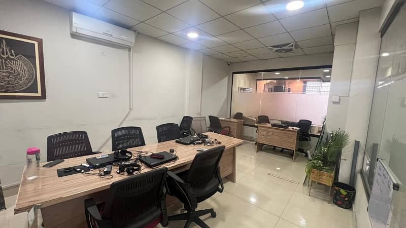 PC Marketing Offers! Blue Area 3rd Floor 1500 Sqft, Lift Installed 10