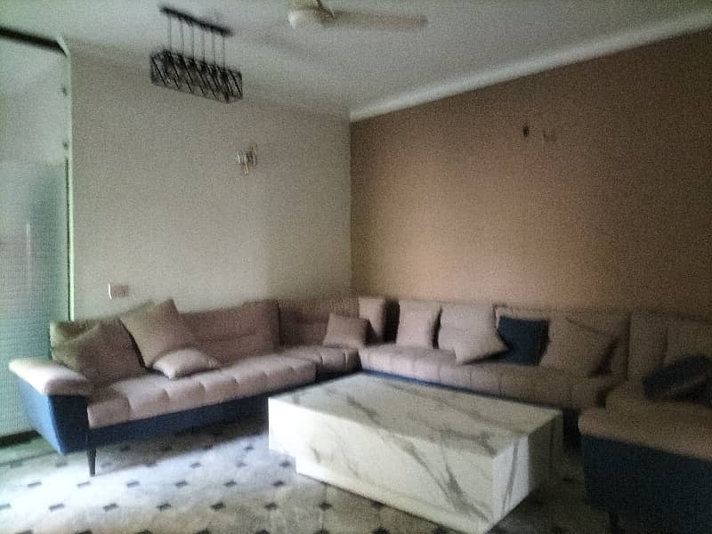 10 Marla Full Hot Location Available For Rent In Johr Town Near 4