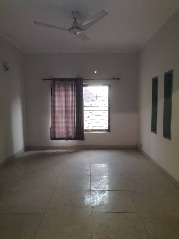 10 Marla Full Hot Location Available For Rent In Johr Town Near 12