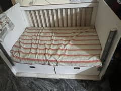 baby cot / mattress /drawer