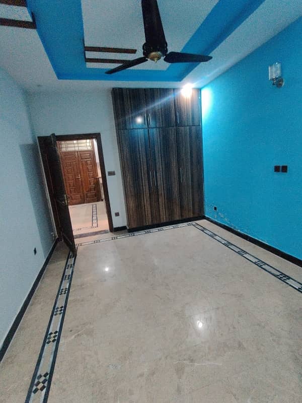 defence raya - beautiful Brand New basement for rent location i-11-1 size 25-60 5