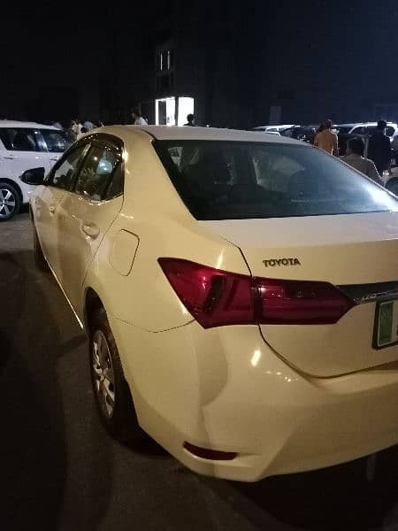 Toyota Corolla XLI 2016 12