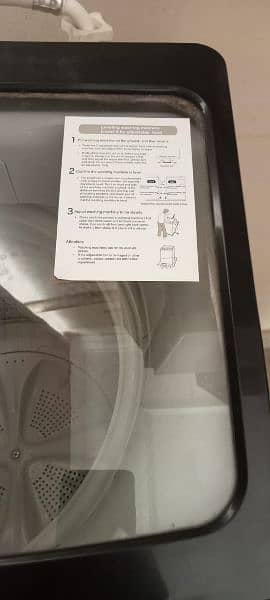 Automatic washing machine almost new only 4 months use 0