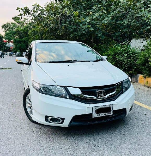 Honda City Aspire 2017 model total orignal islamabad reg for sale. 6