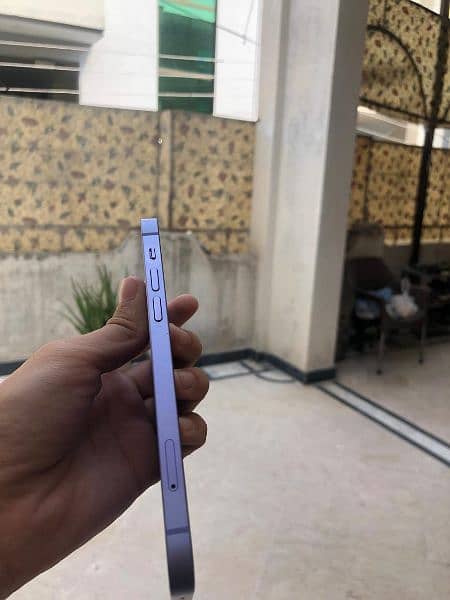 Salam I am selling iphone 12 Non pta 86 health 10 by 10 03109757187 wt 3