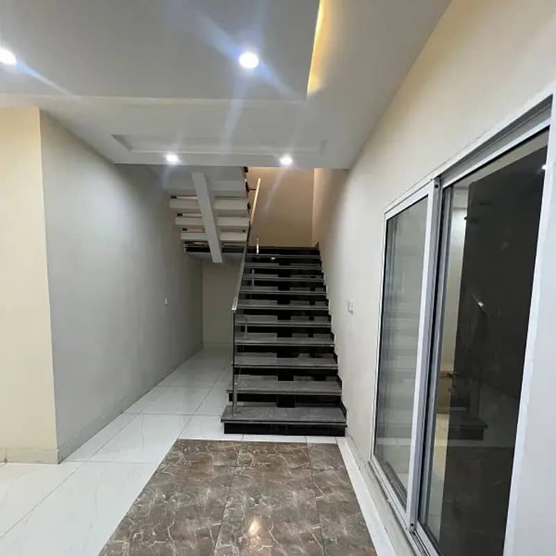 10 marla house for sale in paragon city lahore 5