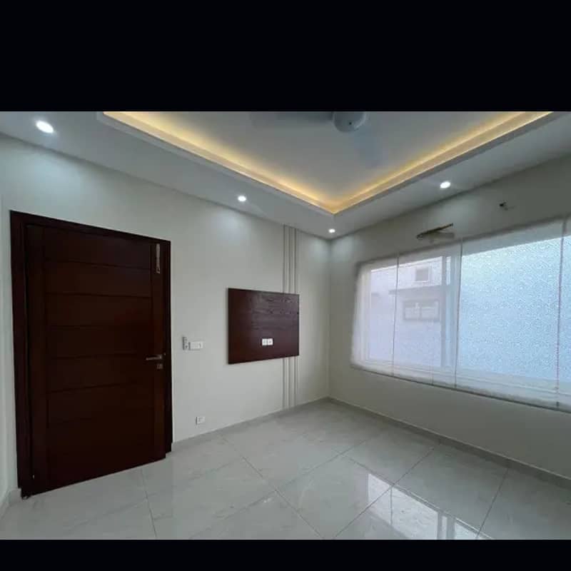 10 marla house for sale in paragon city lahore 13