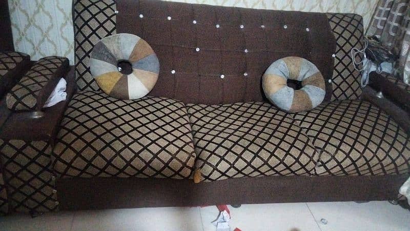 07 Seater Sofa Set 0