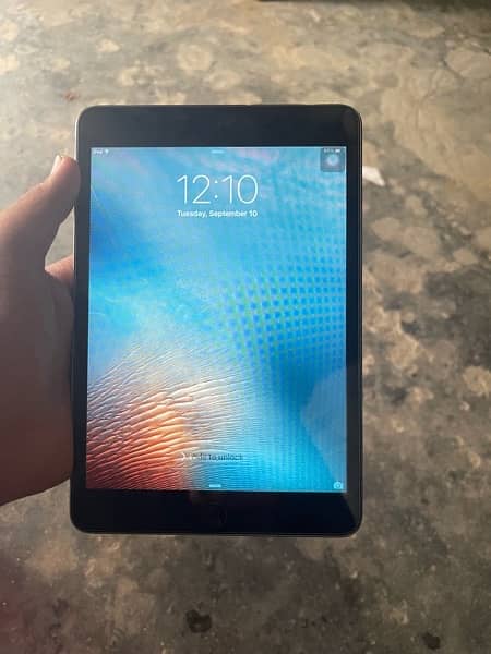 iPad mini 10/10 16gb 1