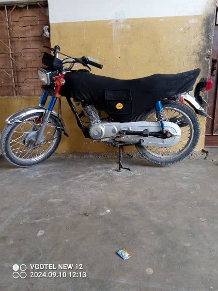 i am seeling my bike cg 125 model 2017 10