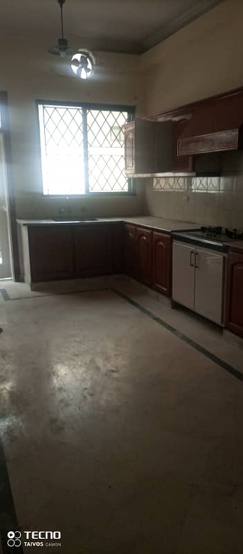 G-11 25 40 ground portion for rent out class location 1