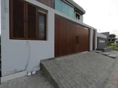 Owner Built Bungalow Semi Furnished 500 Square Yards D Cutting Dha Phase 8