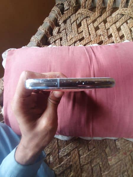 Samsung galaxy S10 plus 8 128 4