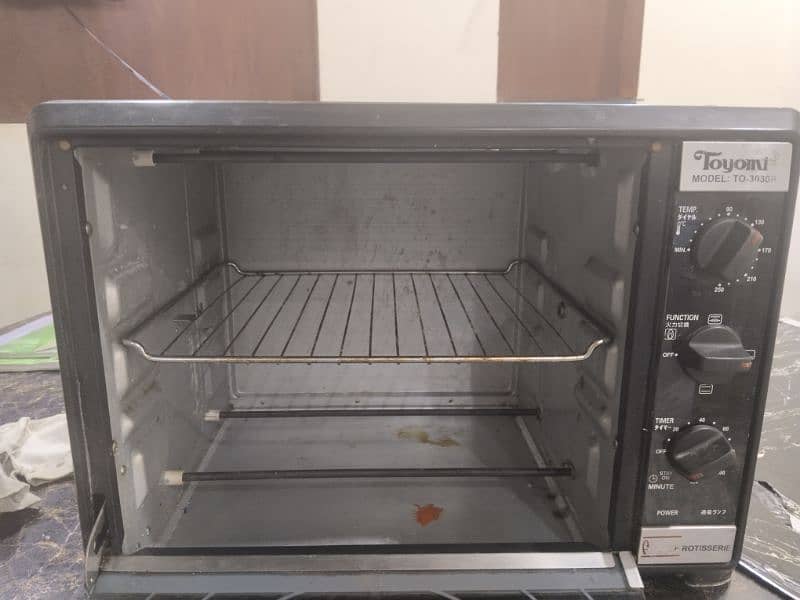 Baking oven in good condition 16k 3