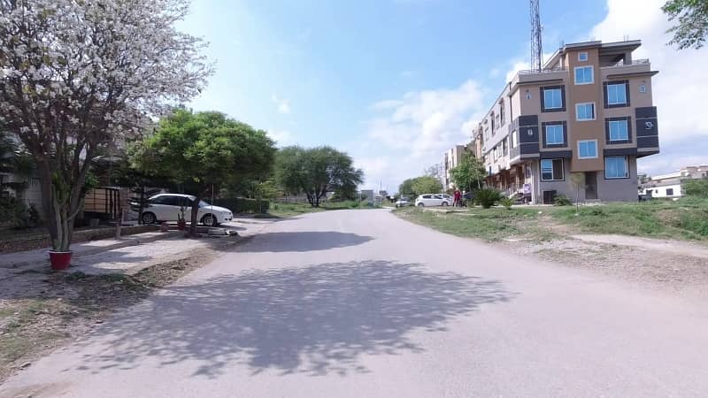 Residential Plot Of 5400 Square Feet Is Available In Contemporary Neighborhood Of F-15 3