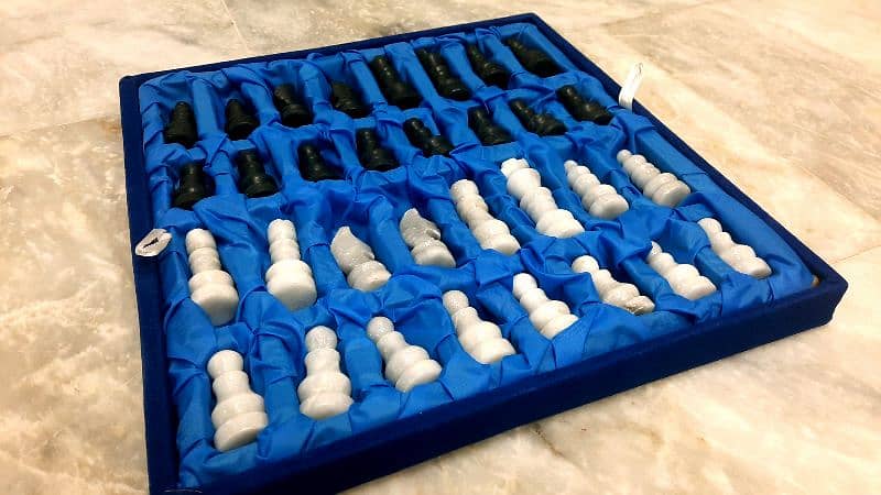 Portable Chess Set with Marble Style Board and Cushioned Storage Box 6