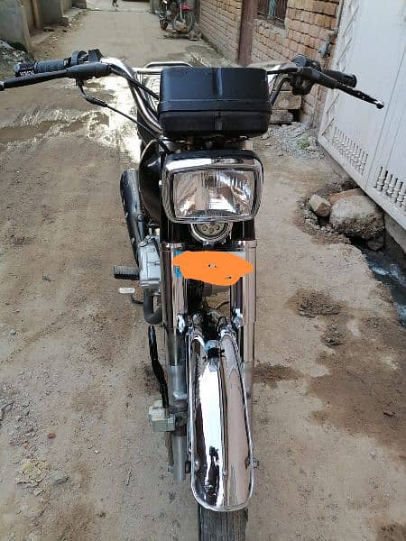 Honda 2021 model 9000km drive with golden number 4