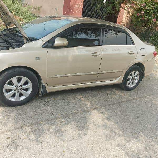 Toyota Corolla Altis 2012 3