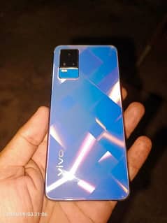 vivo v21e condition 10/10 complete box