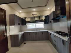 10 Marla Upper Portion Available For Rent 0