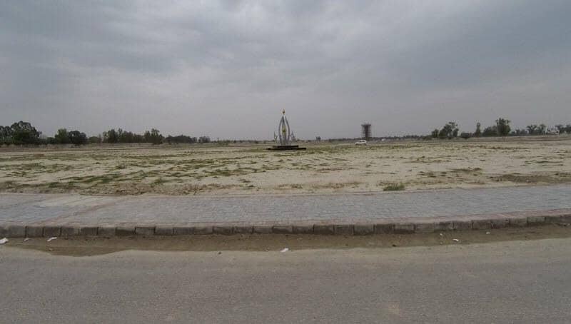 1 Kanal Affidavit File Plot at Investor rate Ideal Location for Sale in DHA Phase 10. 1