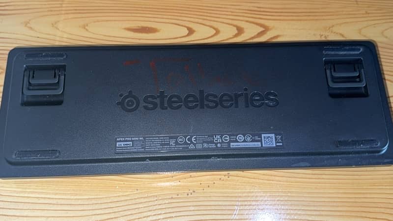 60% Keyboard Steelseries Apex Pro Mini Wireless 3