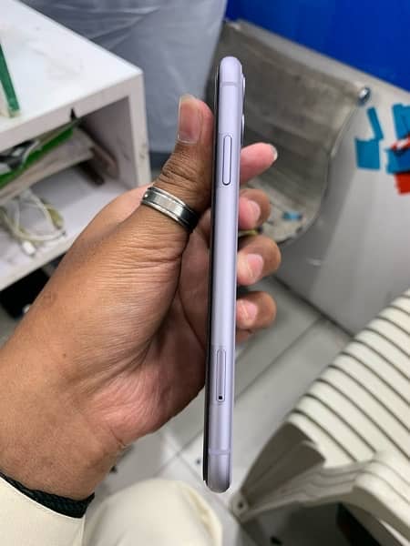 Iphone 11 jv non PTA 128 Condition 10by10 Battery Health 77 water pack 4