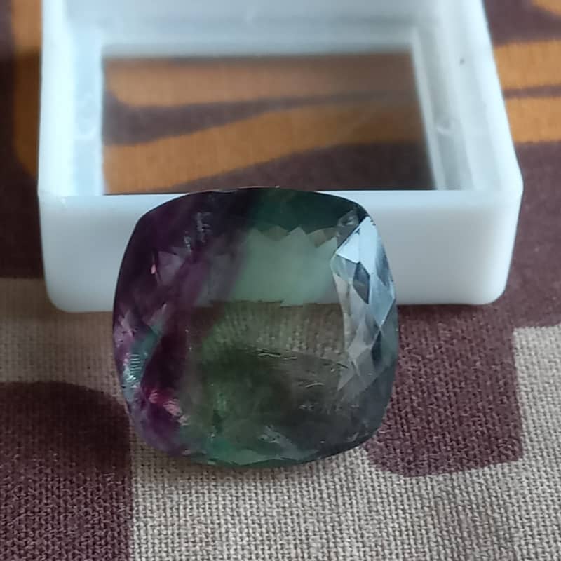 26 crt 3-color Flourite 2