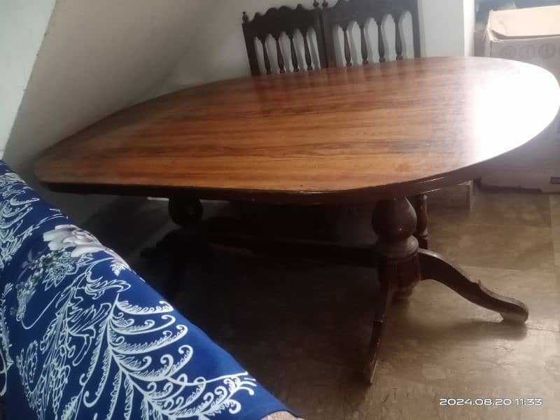 Dining Table in cheap price 1