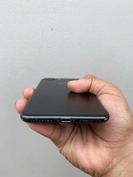 iPhone 7 Plus 128GB (PTA Approved) 4