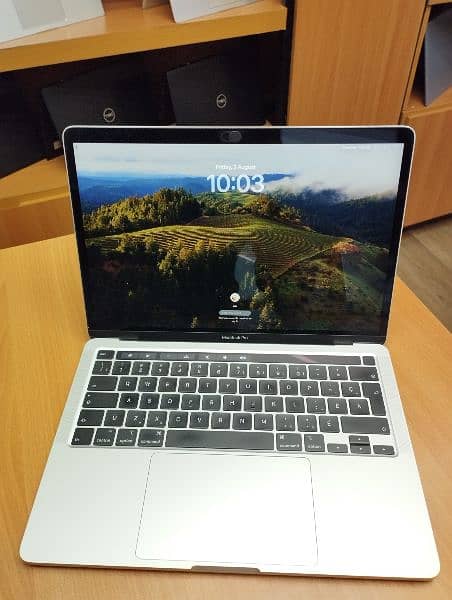 MacBook Pro 2020 i7 1