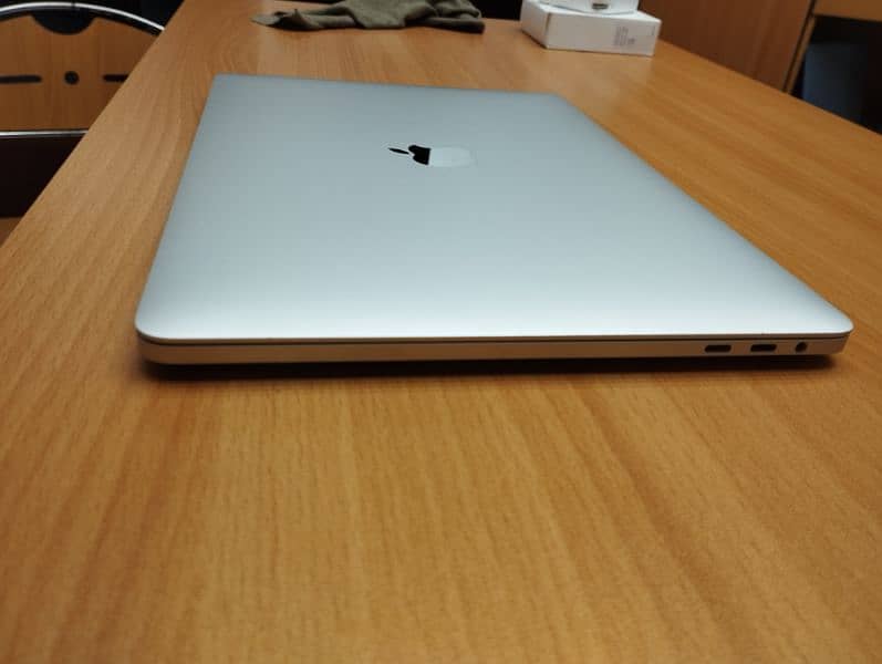 MacBook Pro 2020 i7 4