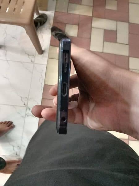 Infinix Hot 40i 8+8+128 2