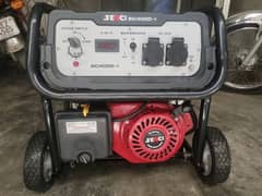 SENIC. SC 4000 2  generator in good condition 9/10