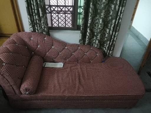 Sofa set with dewan 4