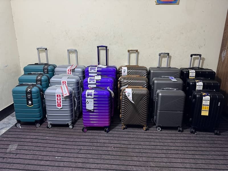 Luggage bags/ travel suitcases/ trolley bags/ travel trolley/ attachi 0