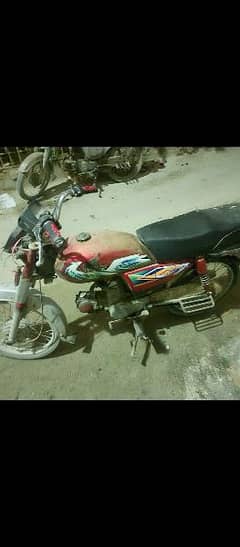 honda 70cc bike start hii 03142231454  todha kam hi bike me starrt hi